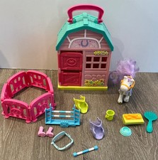 ELC EARLY LEARNING CENTRE PONY HORSE TOY WITH CARRY STABLE