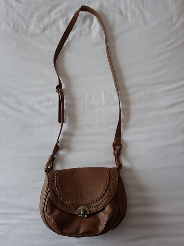 Nica tan small - tan,