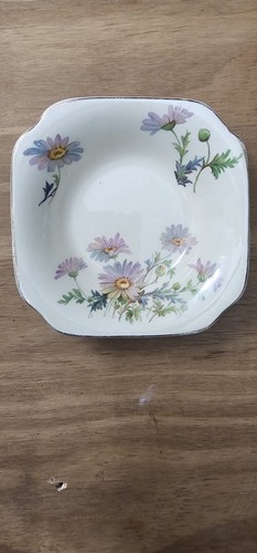 Royal staffordshire pottery - royal,