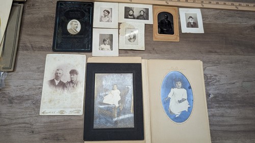 Vintage photo lot b w - photo,
