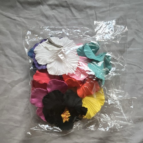 Flower hair clips