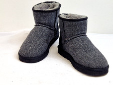 UGG Australia Classic Mini