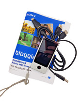 Sony MHS-TS20 8GB SILVER Bloggie Touch Mobile HD Video Camcorder Digital Camera