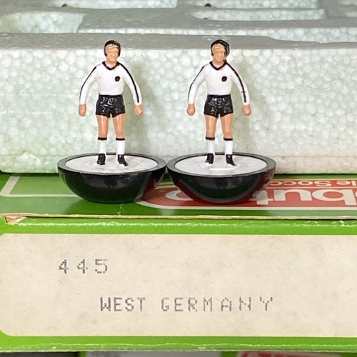 Subbuteo team west - team,