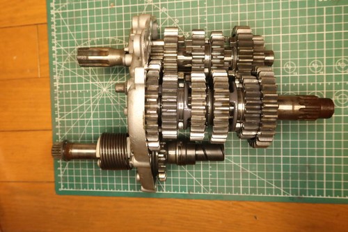 Suzuki rg400 rg500 gamma - rg500,