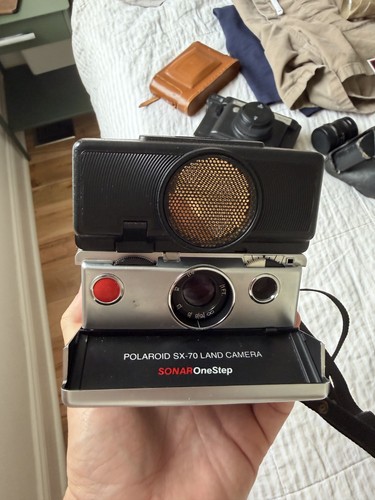 Polaroid land camera - sx-70,
