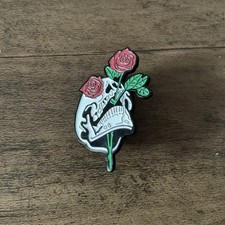 Skull with Red roses pin badge. Rose eyes . Enamel. Metal. Biker.  Goth Punk