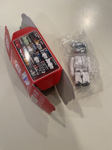 Medicom bearbrick tron - medicom,