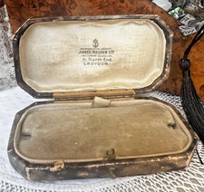 Antique/Vintage Brown