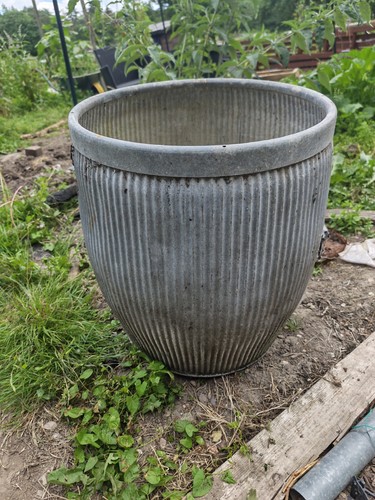 Vintage galvanised dolly tub - galvanised,