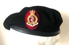 RAMC BERET & METAL CAP BADGE - ROYAL ARMY MEDICAL CORPS  VETERAN BRITISH ARMY