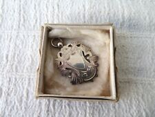 BOXED ANTIQUE SILVER FOB / MEDAL, BIRMINGHAM 1904, WILLIAM LIGHT, 14.45gs