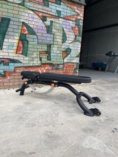 Matrix Aur G3 Adjustable Incline Commercial Bench