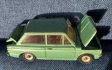 DINKY TOYS HILLMAN IMP CAR No 138 VINTAGE DIECAST MODEL OPENING PARTS TAX DISK