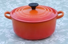 Le Creuset Casserole Dish 20 cm Cast Iron Enamel  Volcanic Orange 