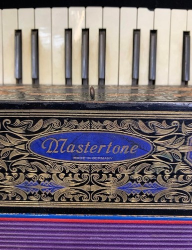 Mastertone vintage foreign - vintage,