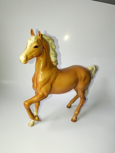 Beswick pottery palomino horse - beswick,