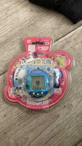 Tamagotchi connection blue - tamagotchi, v3