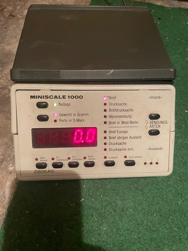 Old letter scales - old,