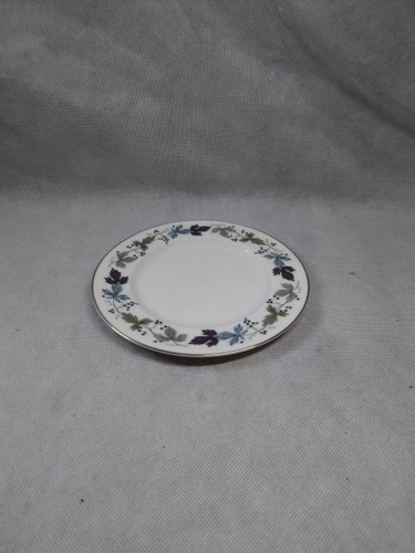 Side plate royal doulton - side, 6.5"