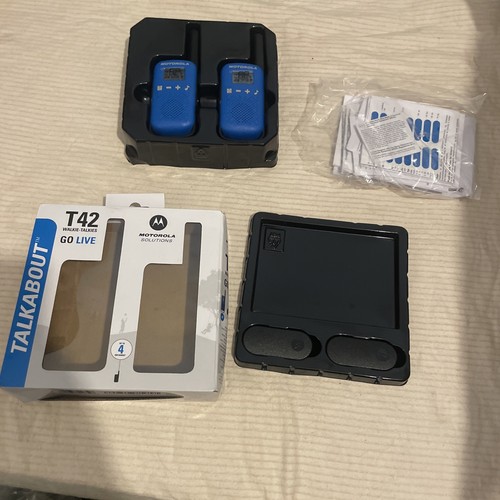 Motorola walkie talkies - talkies, two