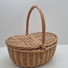 Wicker Picnic Basket With Handle Plastic Lining 40cm x 30cm x 15cm
