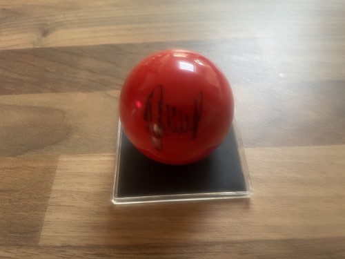 Judd trump signed snooker ball - snooker,