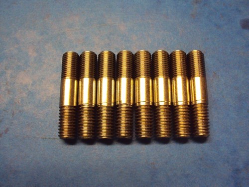 Genuine triumph cylinder base - genuine,
