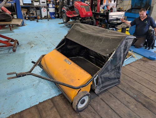 Stiga leaf grass sweeper - stiga,