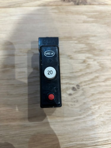 Mem push button bs3871 mcb - push,