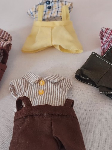 Sylvanian families spares - families,