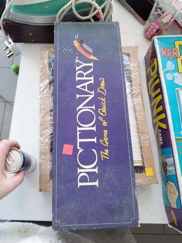 Parker brothers pictionary - -,