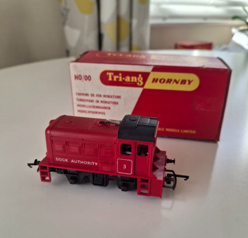 Tri ang hornby - hornby, oo
