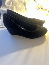 Evan’s Size 8 Black Faux