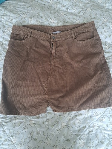 Lovely brown skirt used size - lovely,