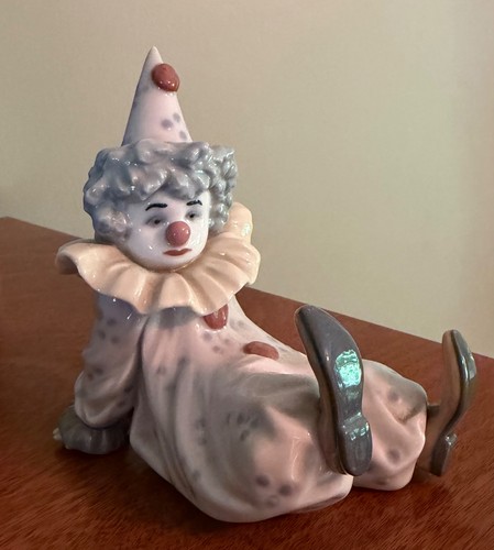 Lladro tired friend clown - lladro,