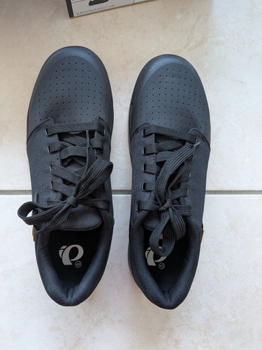 Pearl izumi alp flow flat - izumi,