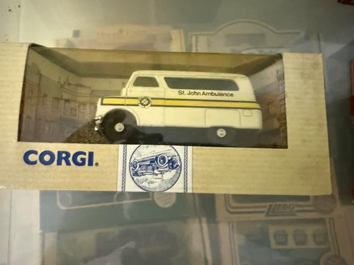 Corgi bedford ambulance - ob,