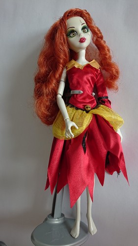 Once upon zombie belle - upon, doll