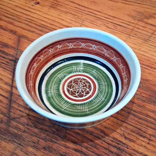Dragon pottery wales geometric - dragon,
