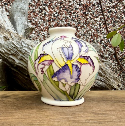 Moorcroft rhs iris japonica - iris,