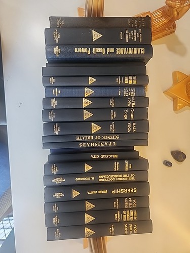 Antiquarian lot yogi - lot,