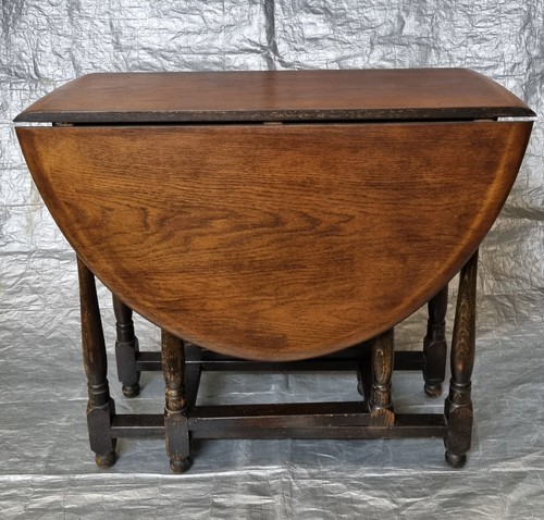 Vintage oak drop leaf dining - oak,