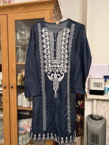 Blue and white embroidered - blue,