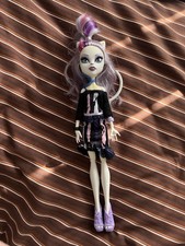 Monster High Catrine DeMew