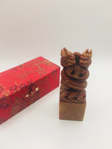 Old vintage carved chinese - vintage,