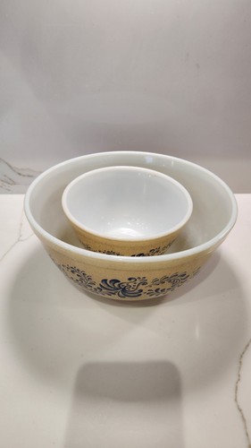 Vintage pyrex homestead - vintage,