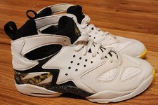 RARE 1992 Men’s Size 8.5