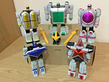 Power Rangers Deluxe Super ZEO Megazord 100% complete with Helmet + Weapons VGC