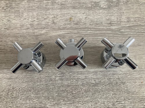 Triple shower valve hex - triple,